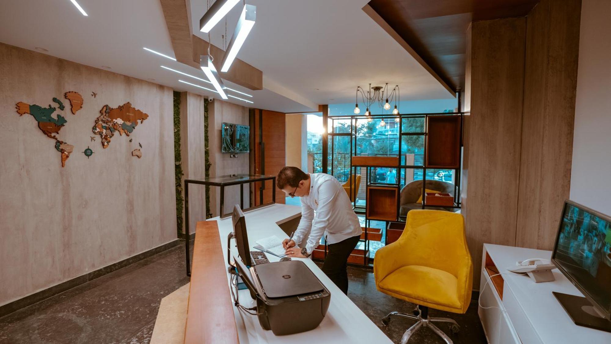 Travelholic New Cairo Residence Exteriör bild